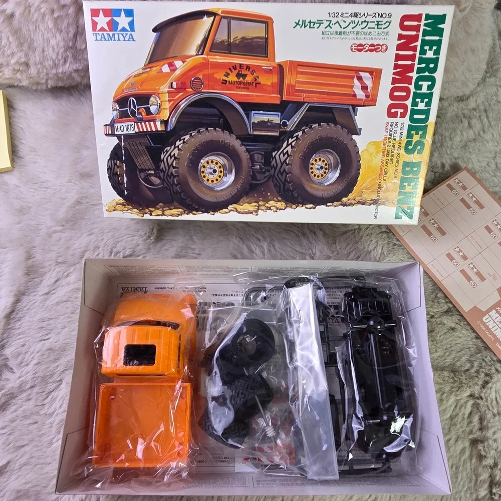 Tamiya 1/32 Mini 4WD No.9 Mercedes-Benz Unimog Motorized Model Kit 19009